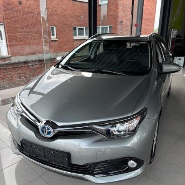 AURIS  HYBRIDE